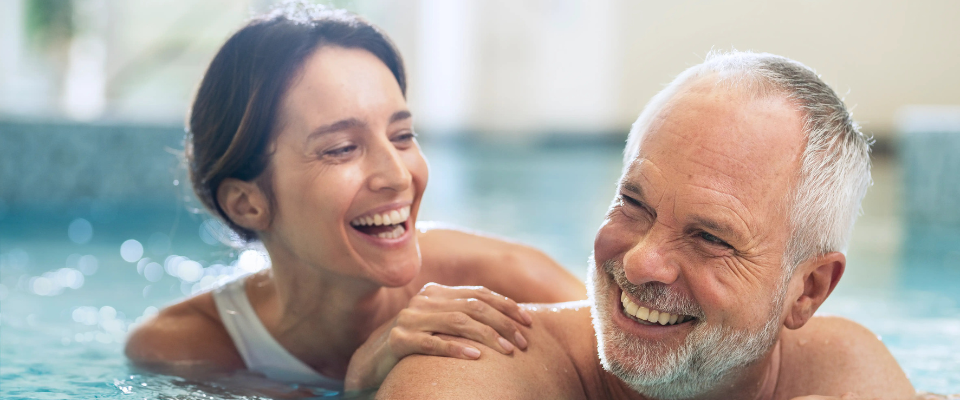 Couple dans piscine Espace Forme Alliance Pornic