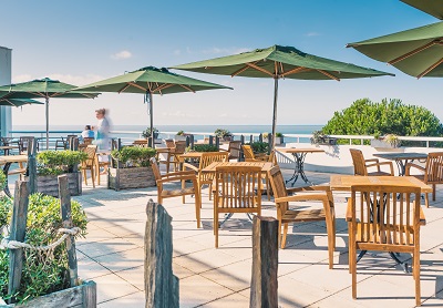 Terrasse extérieure du Bar La Terrasse - Alliance Pornic